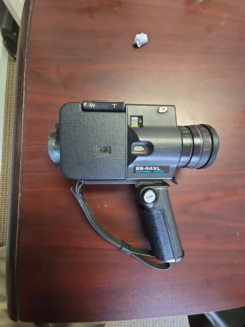Sankyo ES-44XL Super 8 Cine Film Camera Motor and zoom working